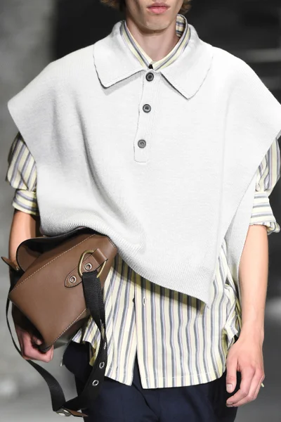 Look 51